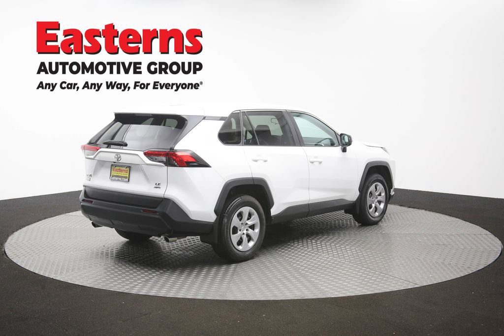 Used 2023 Toyota RAV4 LE AWD/4WD image 40