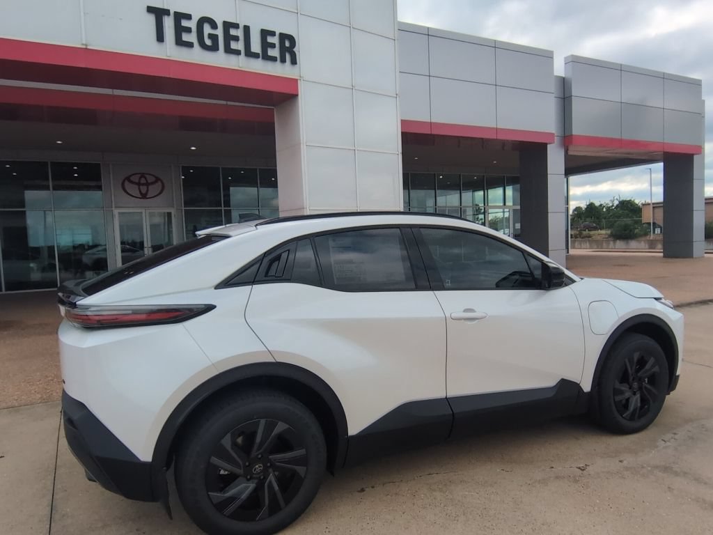 New 2026 Toyota C-HR AWD/4WD image 8
