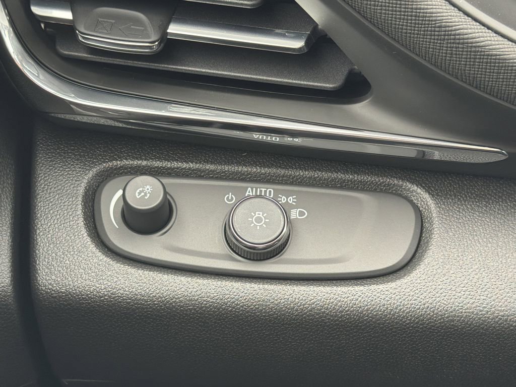 New 2026 Buick Envista Preferred w/ Convenience I Package image 11