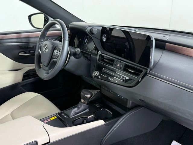 Certified 2025 Lexus ES 300h 300h w/ Premium Package image 32