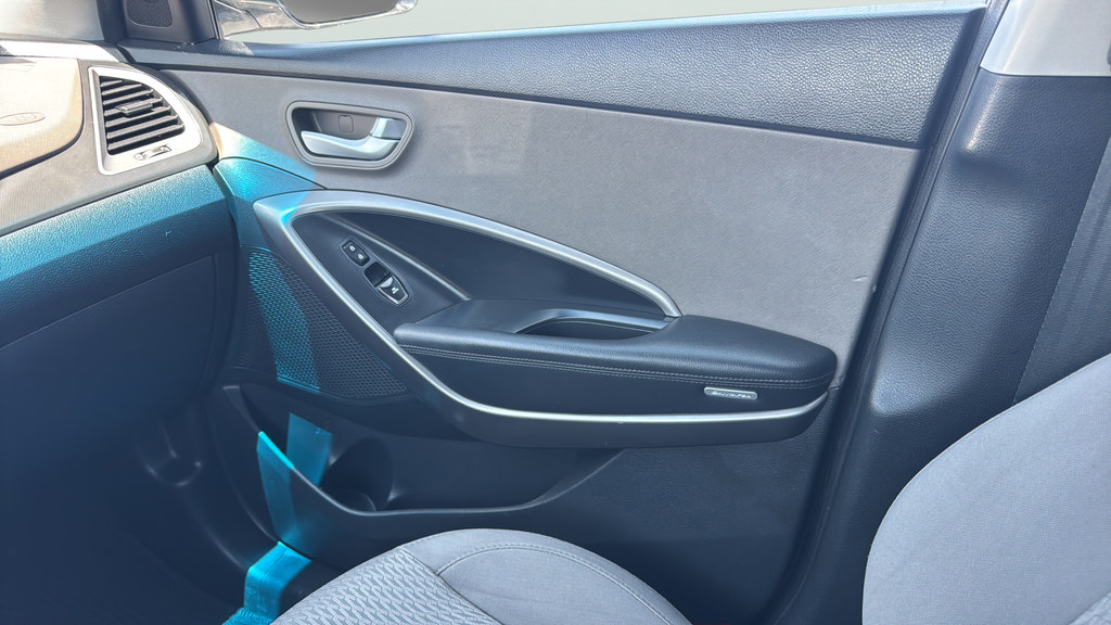 Used 2016 Hyundai Santa Fe Sport AWD/4WD image 17