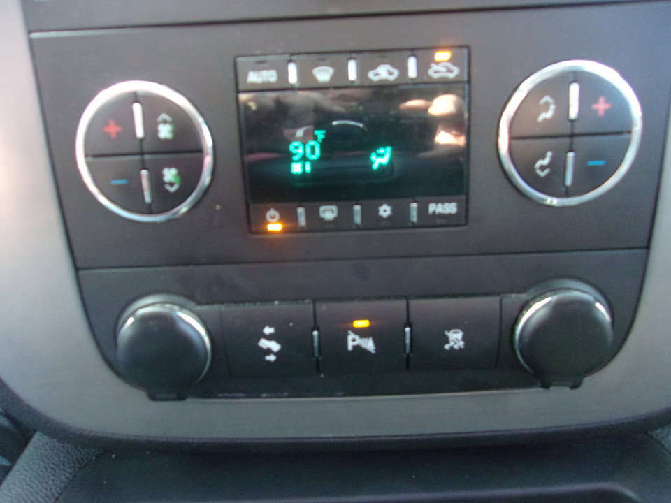 Used 2009 GMC Sierra 1500 SLT w/ Suspension Package, Off-Road image 20