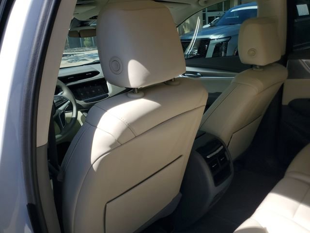 Certified 2024 Cadillac XT5 Premium Luxury FWD image 12