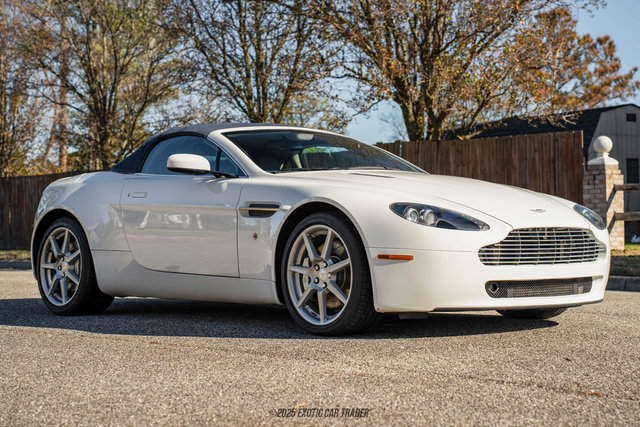 Used 2008 Aston Martin V8 Vantage Roadster 6-Speed image 22