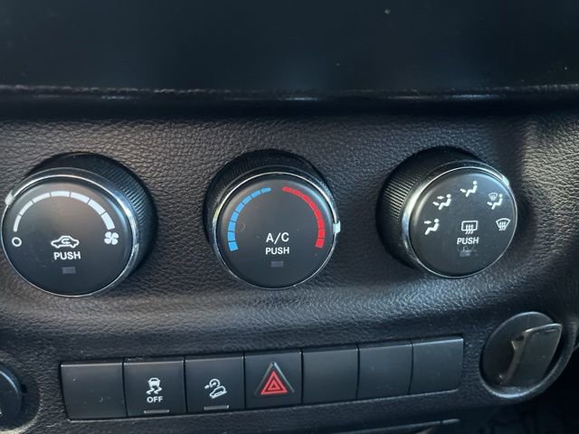 Used 2018 Jeep Wrangler Sport image 19