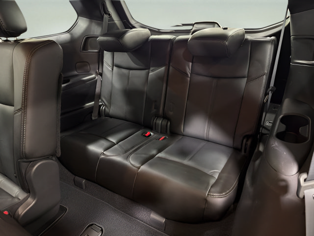 Used 2014 Nissan Pathfinder SL w/ SL Tech Package FWD image 31