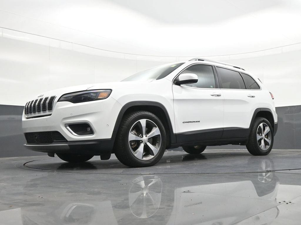 Used 2019 Jeep Cherokee Limited w/ Luxury Group FWD image 23