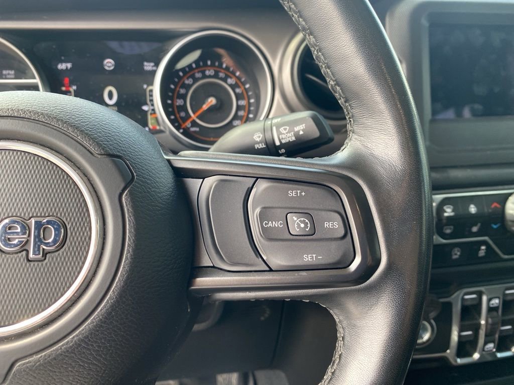 Used 2021 Jeep Gladiator Sport image 12