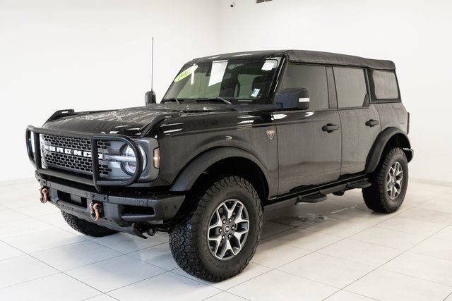 Used 2023 Ford Bronco Badlands image 8