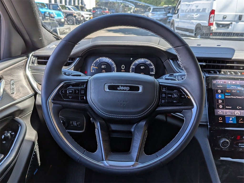 Certified 2023 Jeep Grand Cherokee L Overland w/ Rear Seat Video Group I image 15