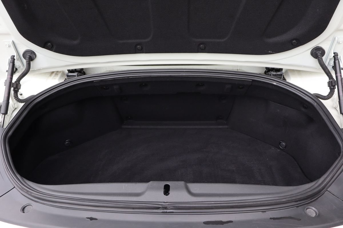 Used 2019 Nissan 370Z Touring RWD image 14