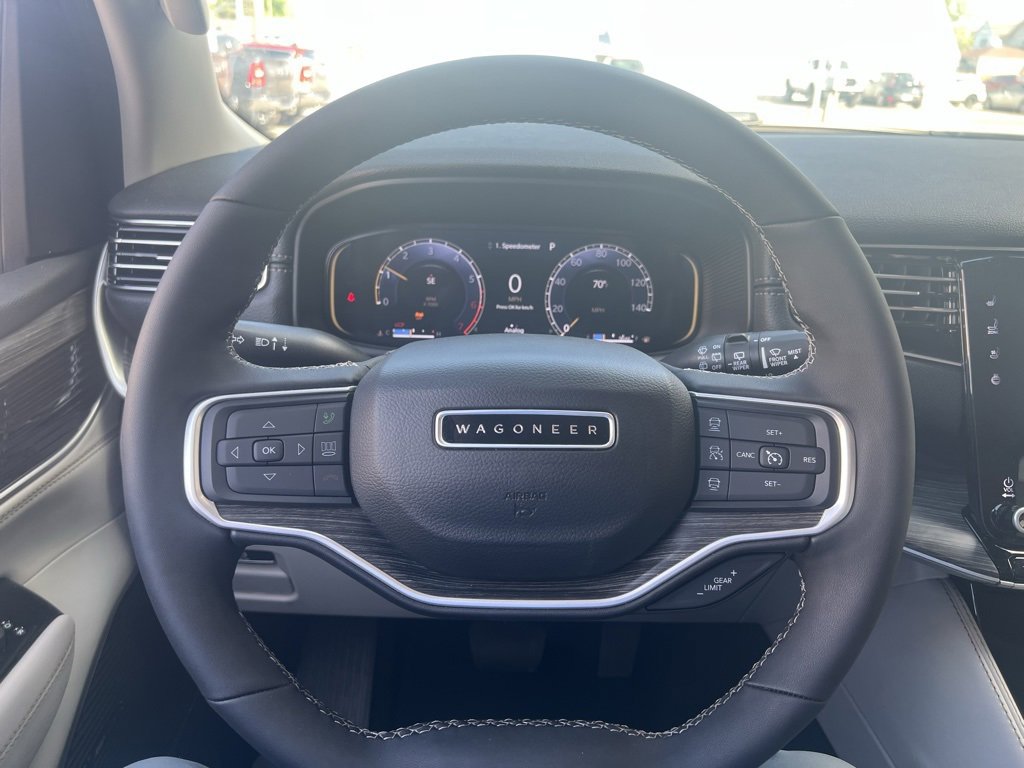 New 2024 Jeep Wagoneer L Series II w/ HD Trailer Tow Package image 16