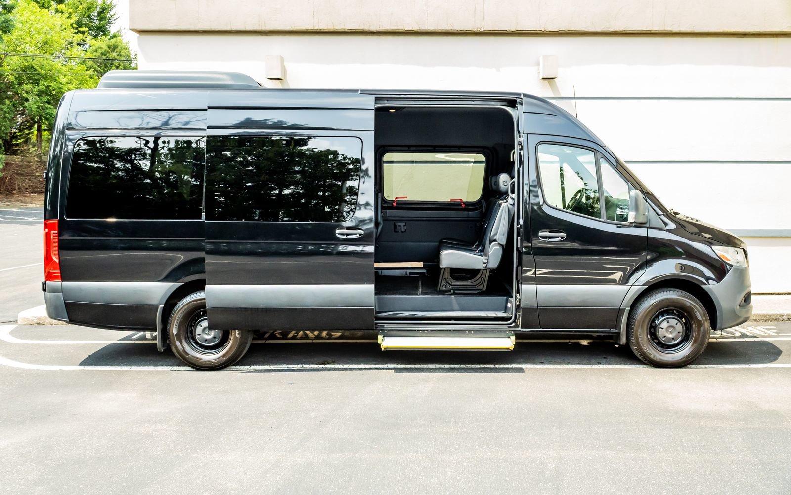 Used 2022 Mercedes-Benz Sprinter 2500 image 23