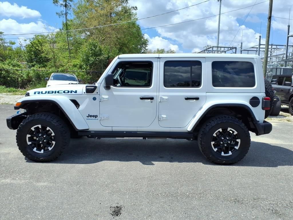 Used 2024 Jeep Wrangler Unlimited Rubicon 4xe image 4