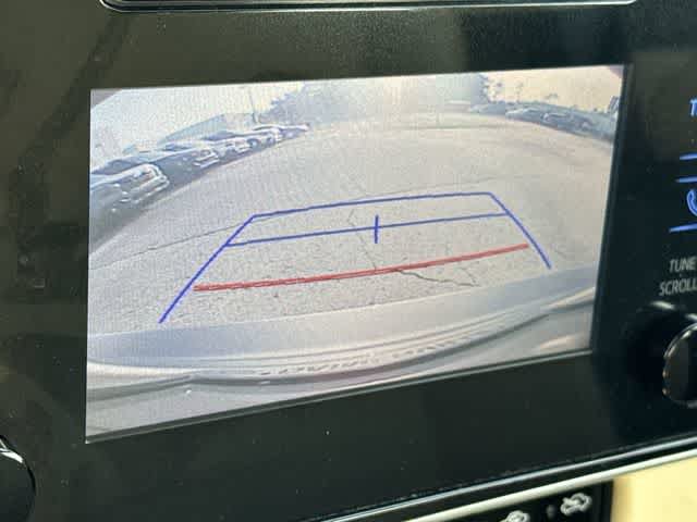 Used 2018 Toyota Corolla LE FWD image 25