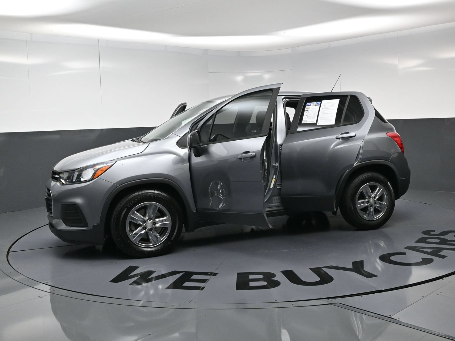 Used 2020 Chevrolet Trax LS FWD image 21