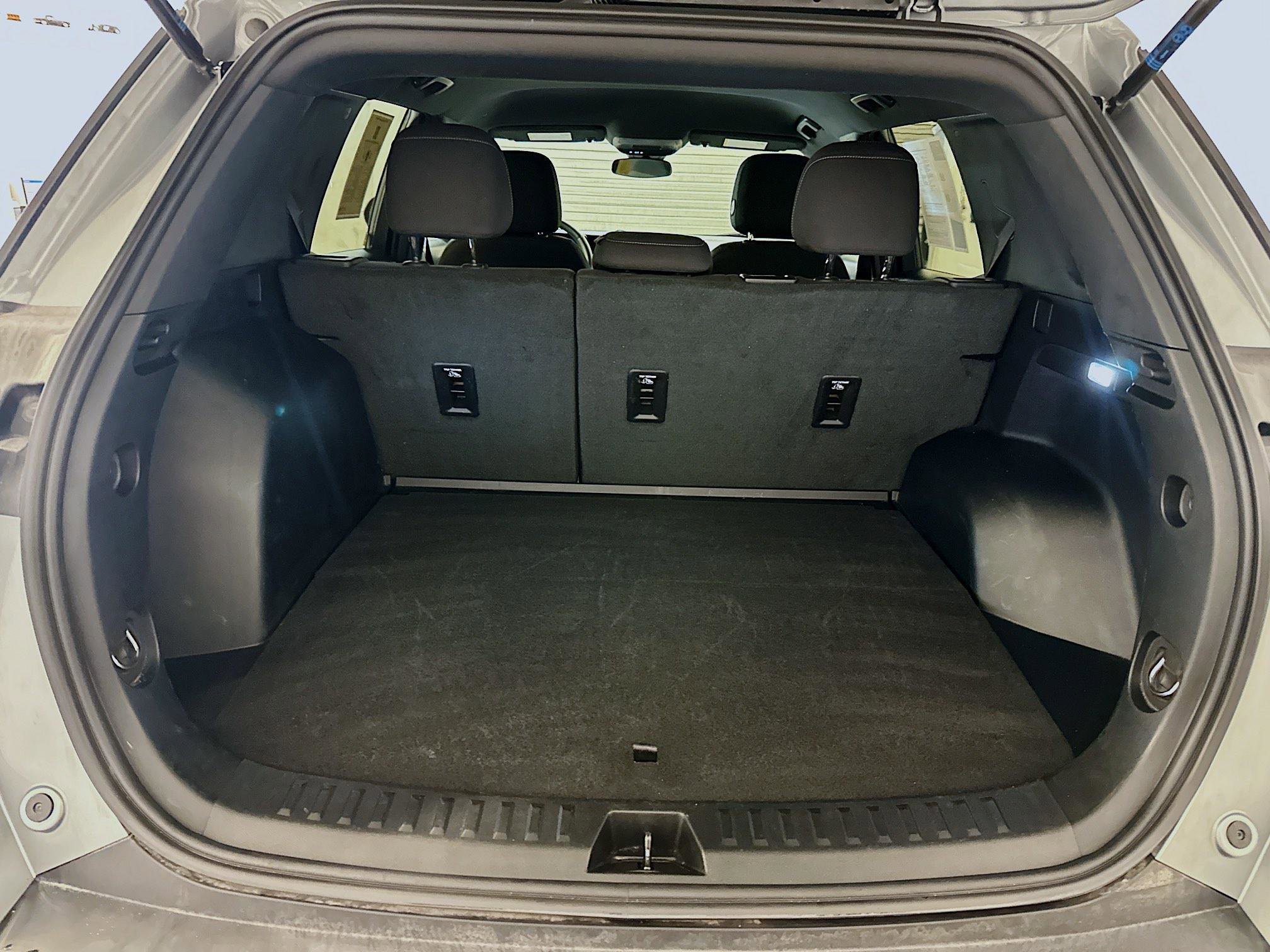 Used 2025 Chevrolet Equinox LT AWD/4WD image 29