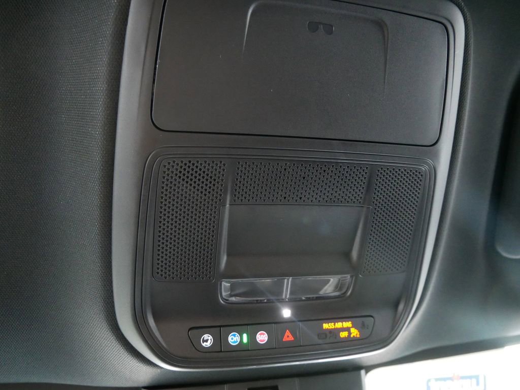 New 2026 Buick Enclave Preferred w/ Power Package FWD image 31