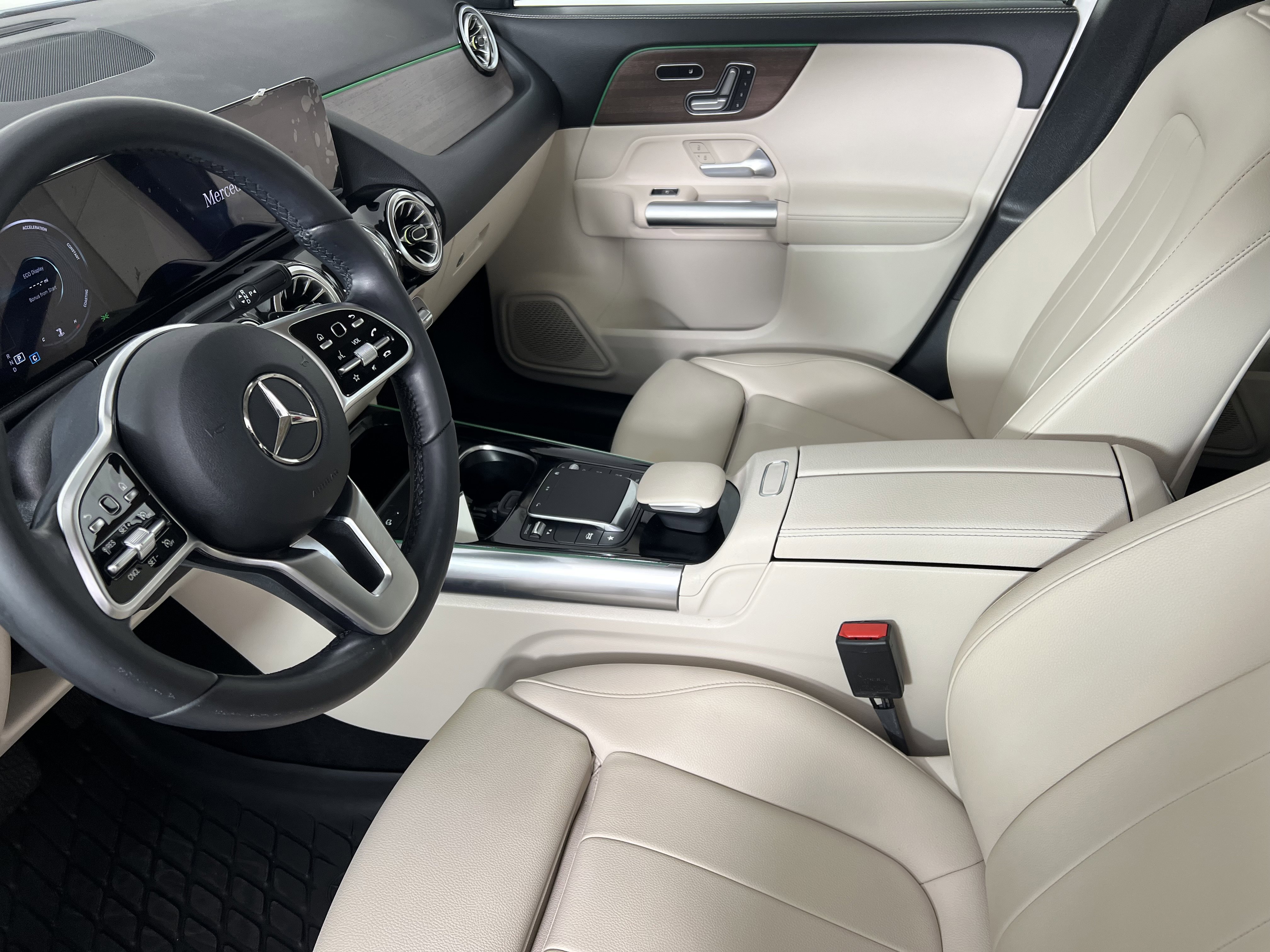Certified 2023 Mercedes-Benz GLA 250 4MATIC image 4