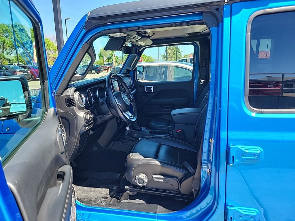 Used 2020 Jeep Gladiator Overland image 11