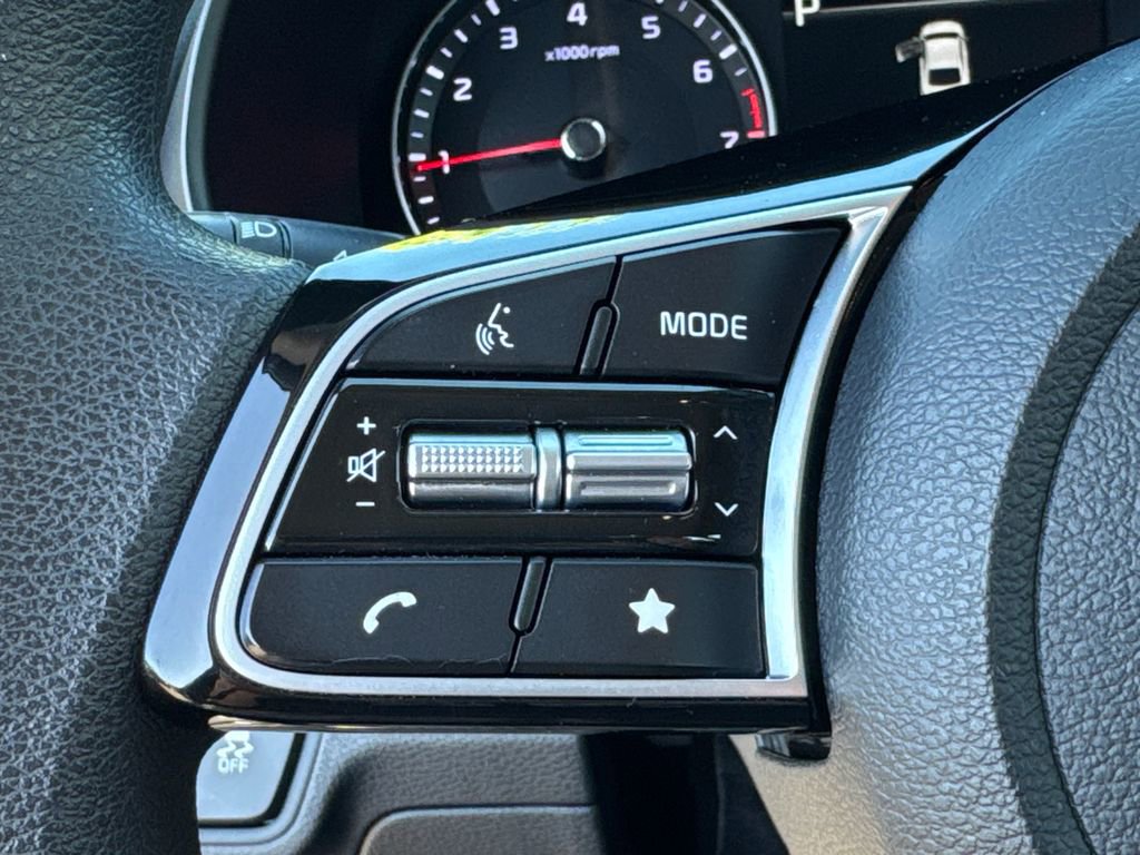 Used 2023 Kia Forte LXS w/ LXS Technology Package FWD image 24