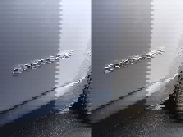 Used 2020 Jeep Cherokee Latitude Plus w/ Comfort/Convenience Group image 19