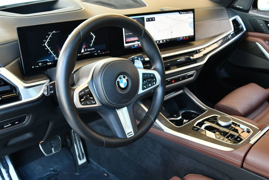 Used 2024 BMW X7 xDrive40i w/ M Sport Package image 42