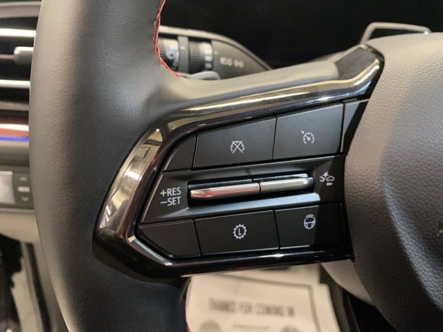 Used 2026 Chevrolet Traverse RS w/ LPO, Floor Liner Package AWD/4WD image 32