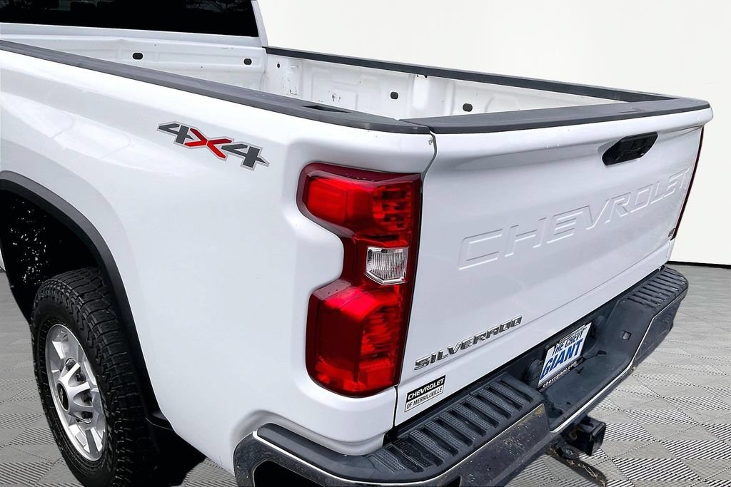 Used 2022 Chevrolet Silverado 2500 LT w/ Convenience Package AWD/4WD image 27