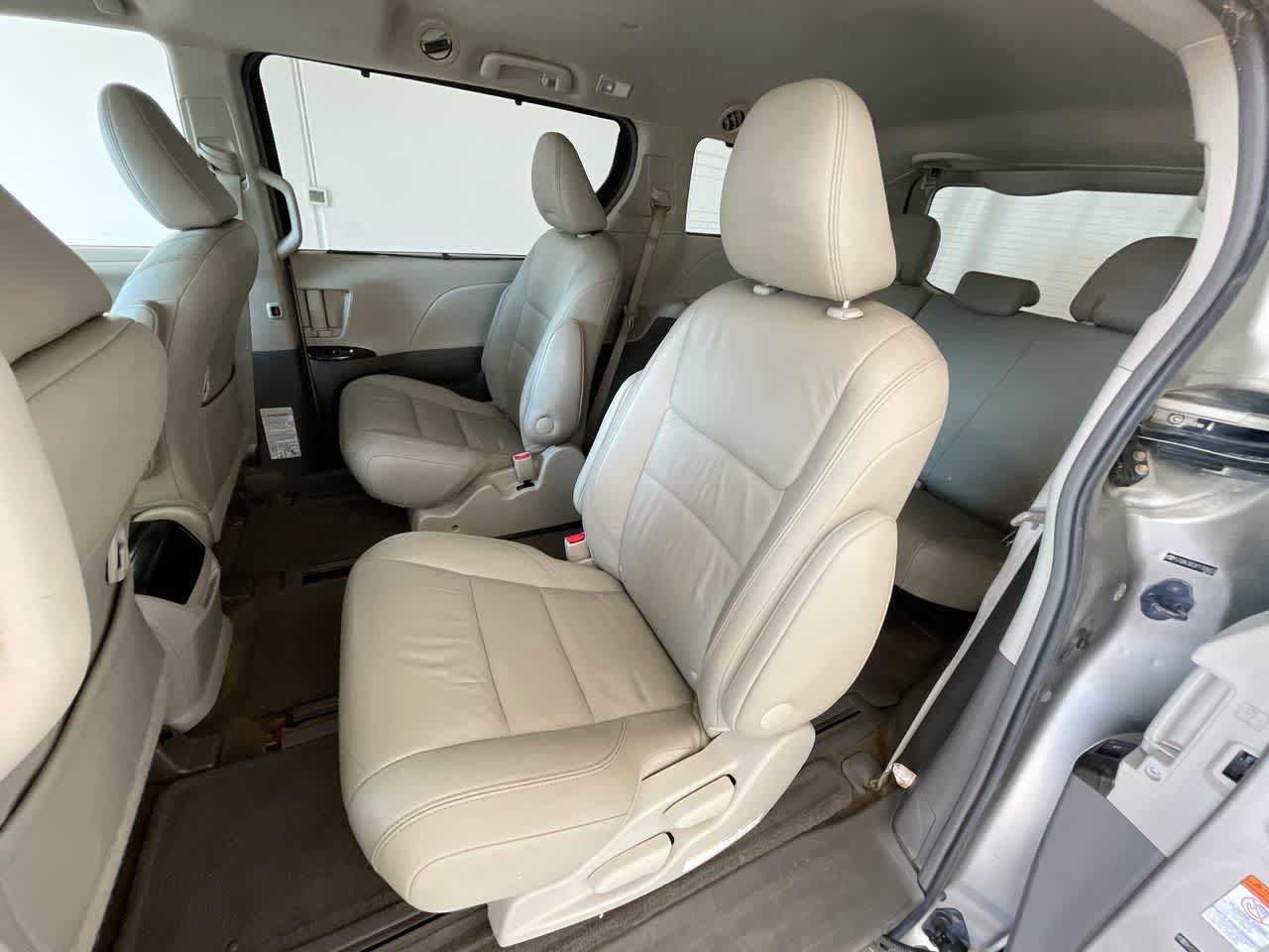 Used 2015 Toyota Sienna XLE w/ XLE Navigation Package AWD/4WD image 23