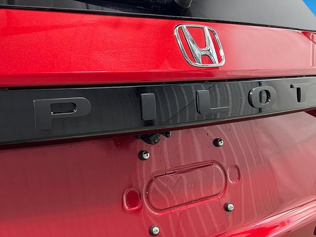 New 2026 Honda Pilot Black Edition image 6
