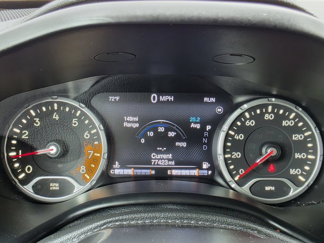 Used 2015 Jeep Renegade Limited AWD/4WD image 36