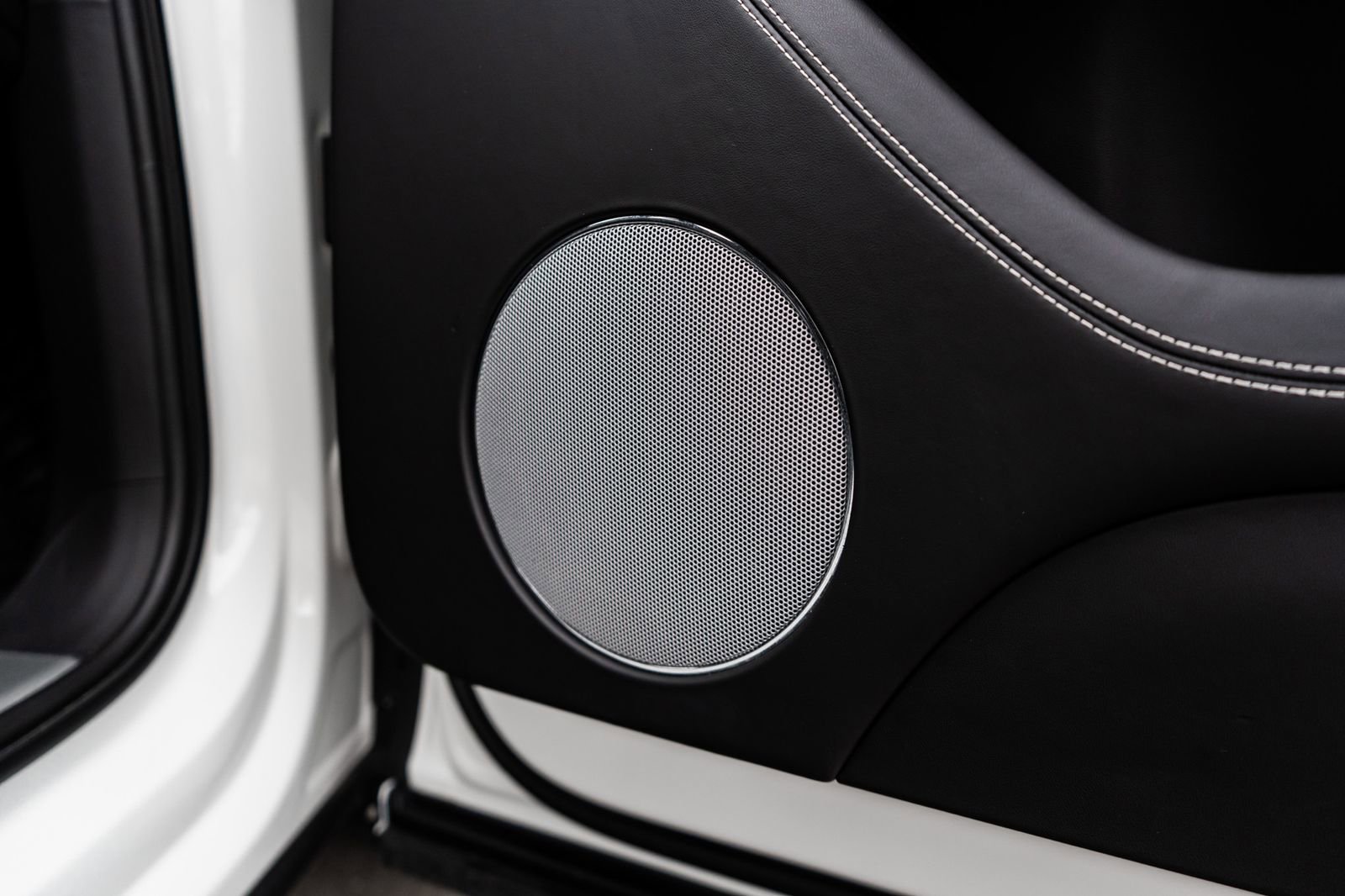 Used 2022 Bentley Bentayga image 41