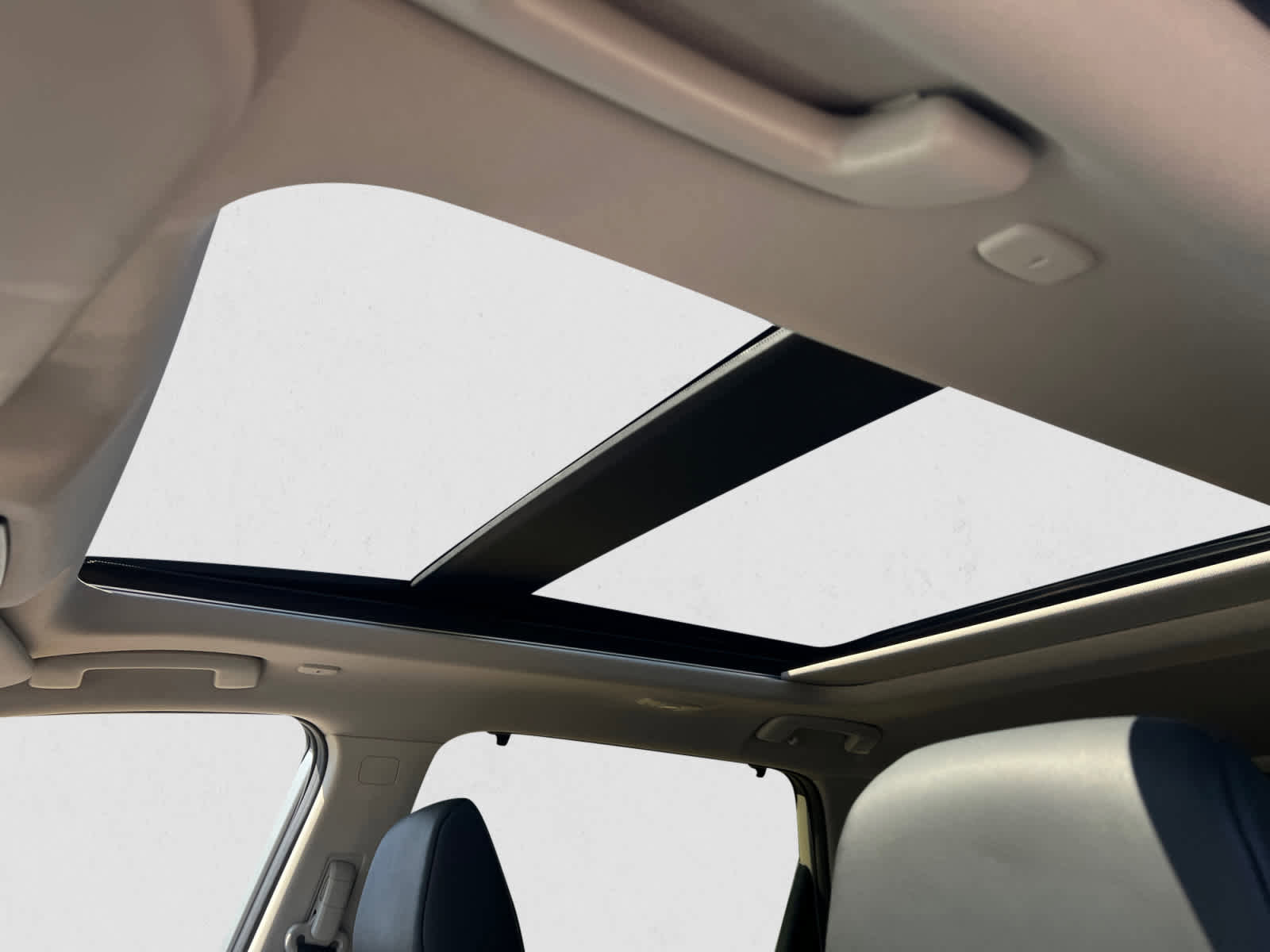 Certified 2024 Nissan Rogue SV w/ SV Premium Package image 11