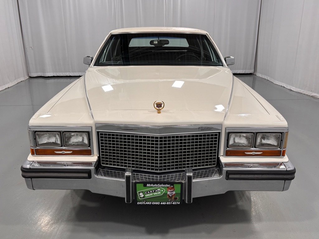 Used 1987 Cadillac Brougham image 2