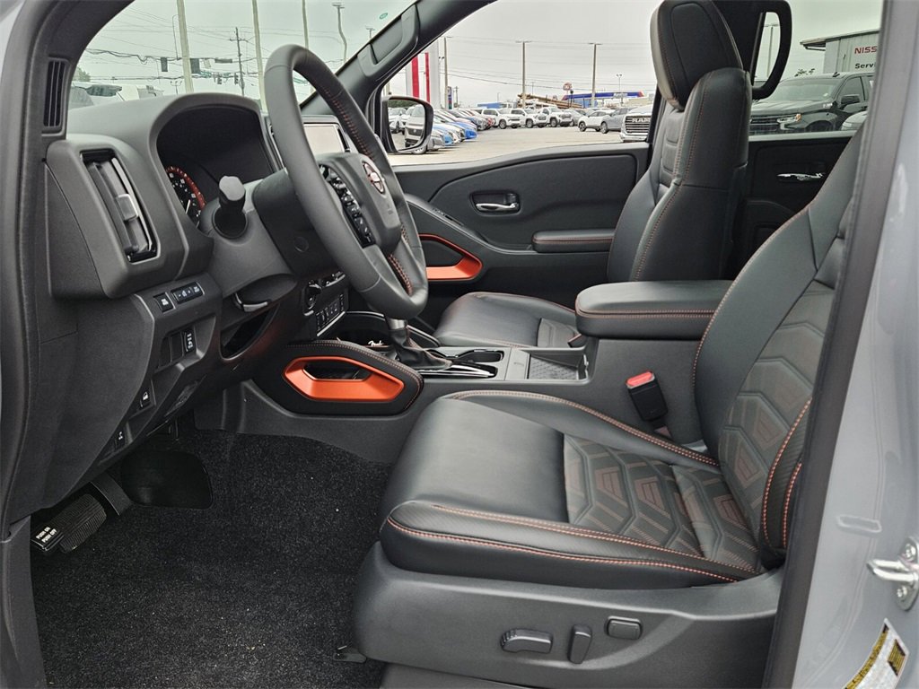 New 2025 Nissan Frontier PRO-4X w/ Pro Premium Package image 3