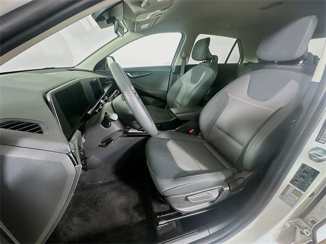 Used 2024 Kia Niro LX image 24