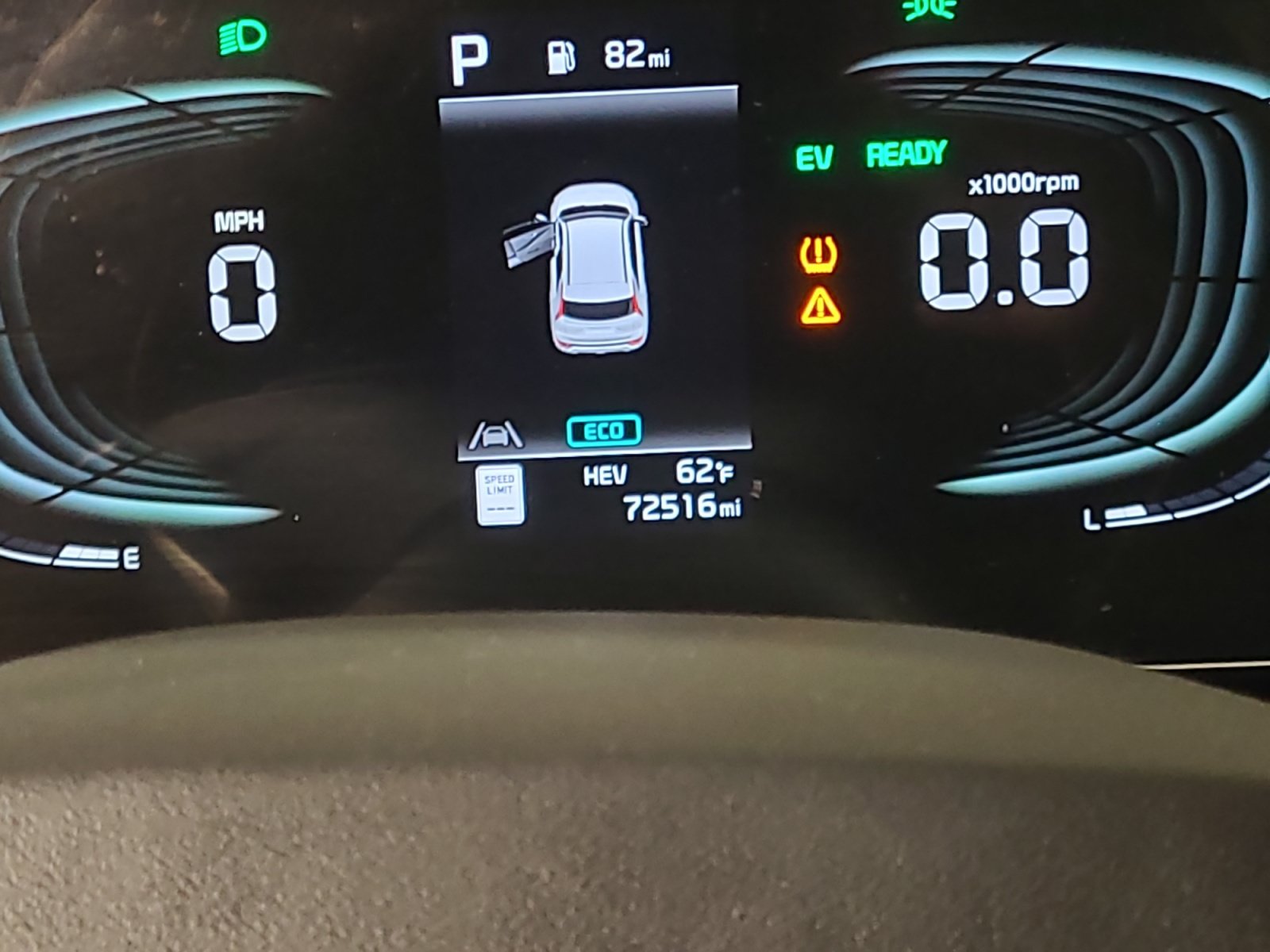 Used 2023 Kia Niro EX w/ EX Cold Weather Package FWD image 11
