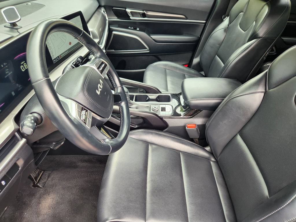 Certified 2024 Kia Telluride S w/ S Sunroof Package AWD/4WD image 12