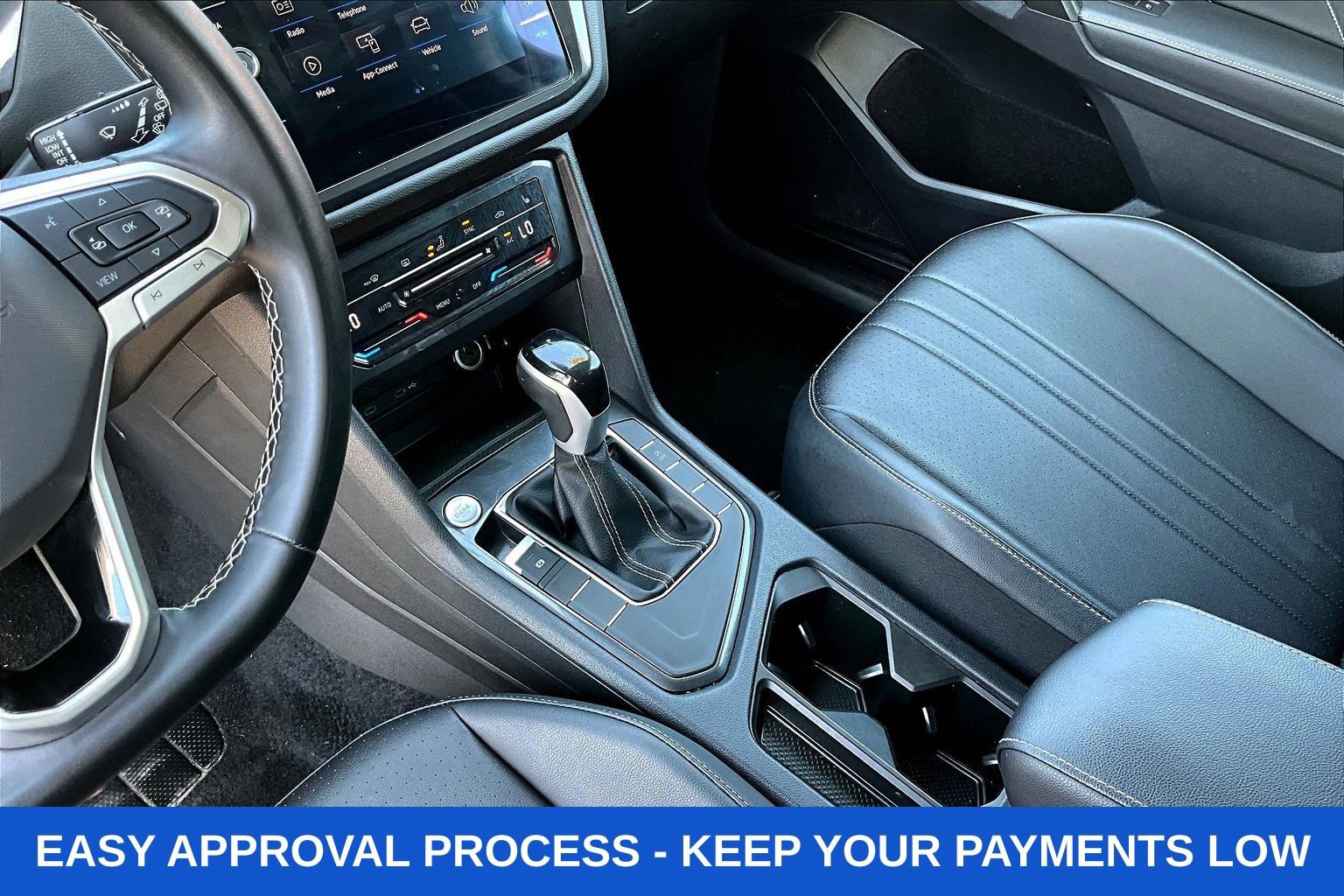 Used 2024 Volkswagen Tiguan SE image 22