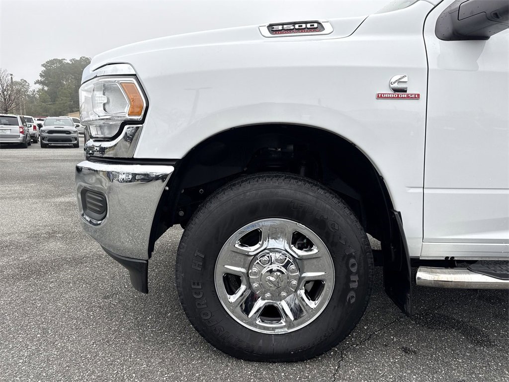 Used 2024 RAM 3500 Tradesman w/ Chrome Appearance Group image 10