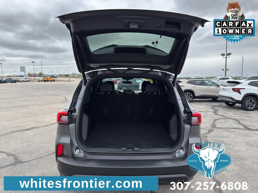 Used 2025 Ford Escape ST-Line Select AWD/4WD image 14