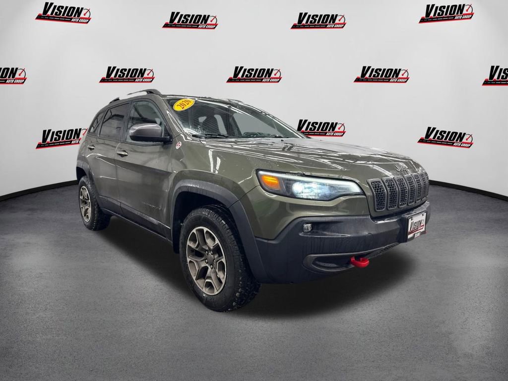 Used 2020 Jeep Cherokee Trailhawk video 3