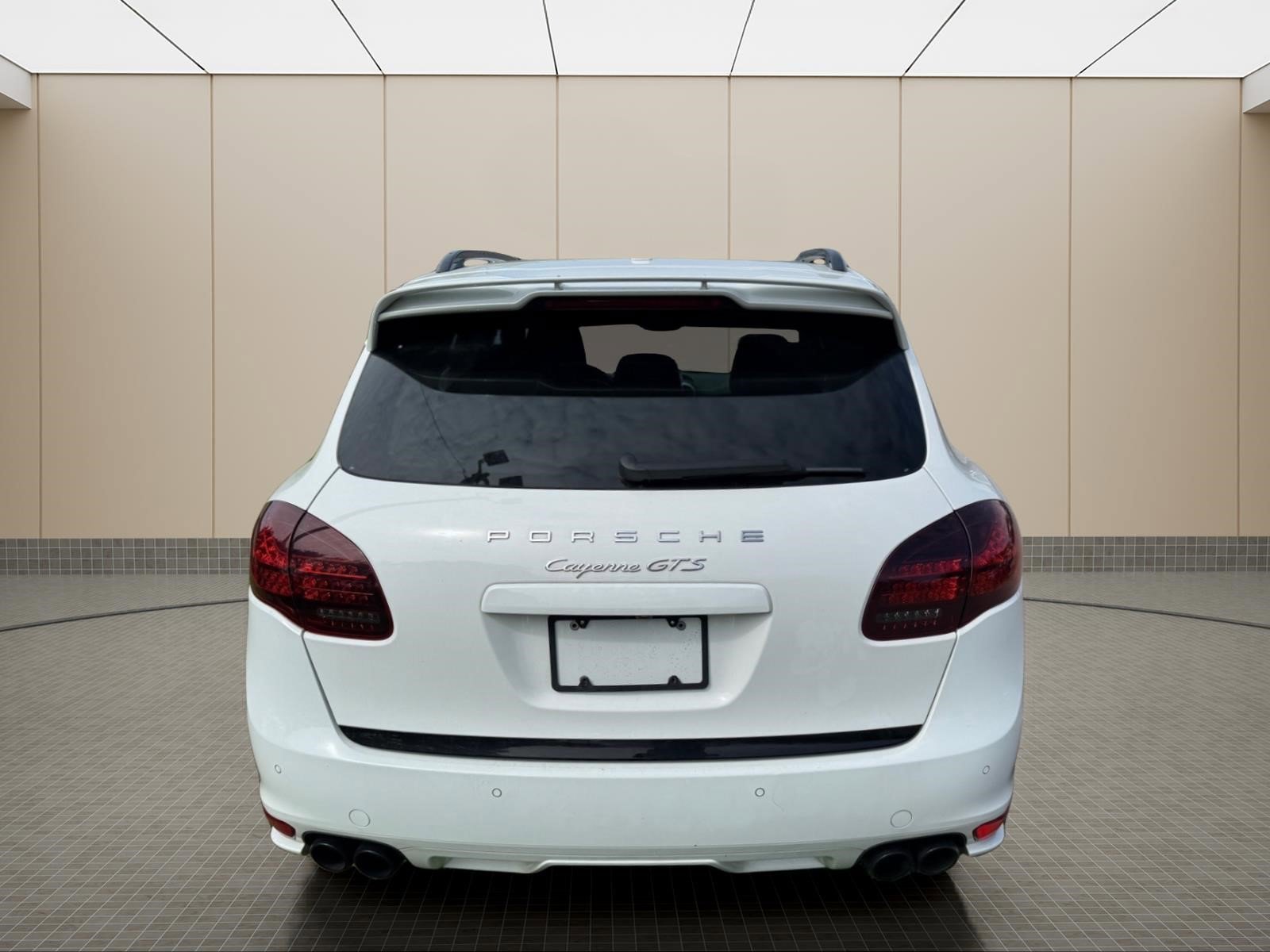 Used 2014 Porsche Cayenne GTS AWD/4WD image 18