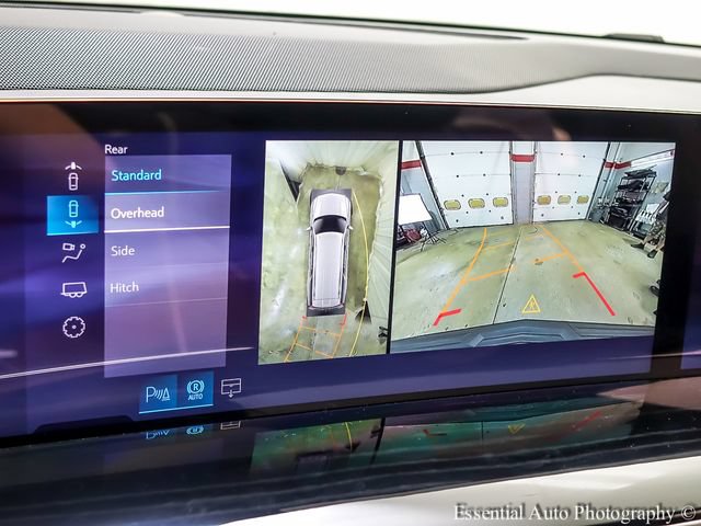 New 2026 Cadillac Escalade ESV Sport w/ LPO, ONYX Package AWD/4WD image 18