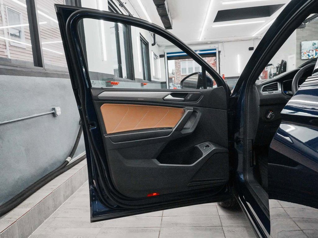 Used 2022 Volkswagen Tiguan SE w/ Panoramic Sunroof Package image 10
