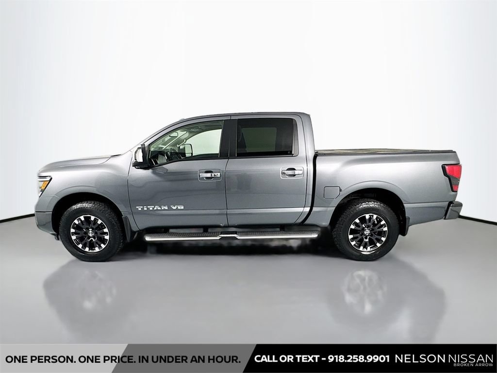 Used 2020 Nissan Titan SL w/ Moonroof Package AWD/4WD image 8