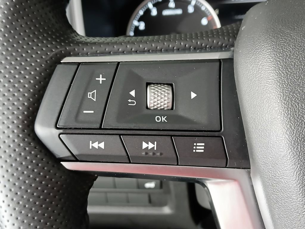 Used 2025 Mitsubishi Outlander SE AWD/4WD image 29