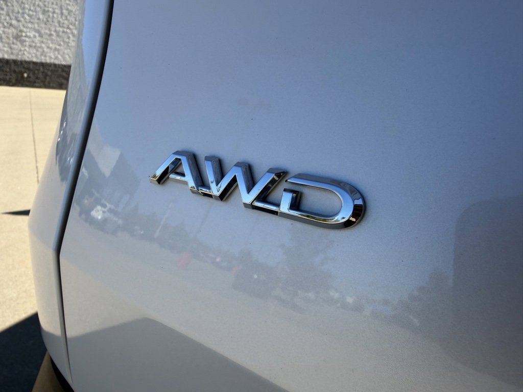 Certified 2025 Toyota Grand Highlander AWD image 33