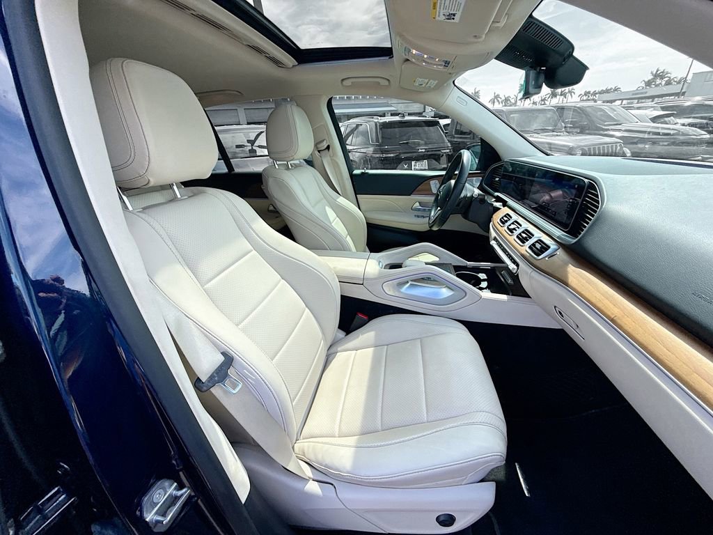 Used 2021 Mercedes-Benz GLE 350 w/ 3rd Row Seat Package image 33